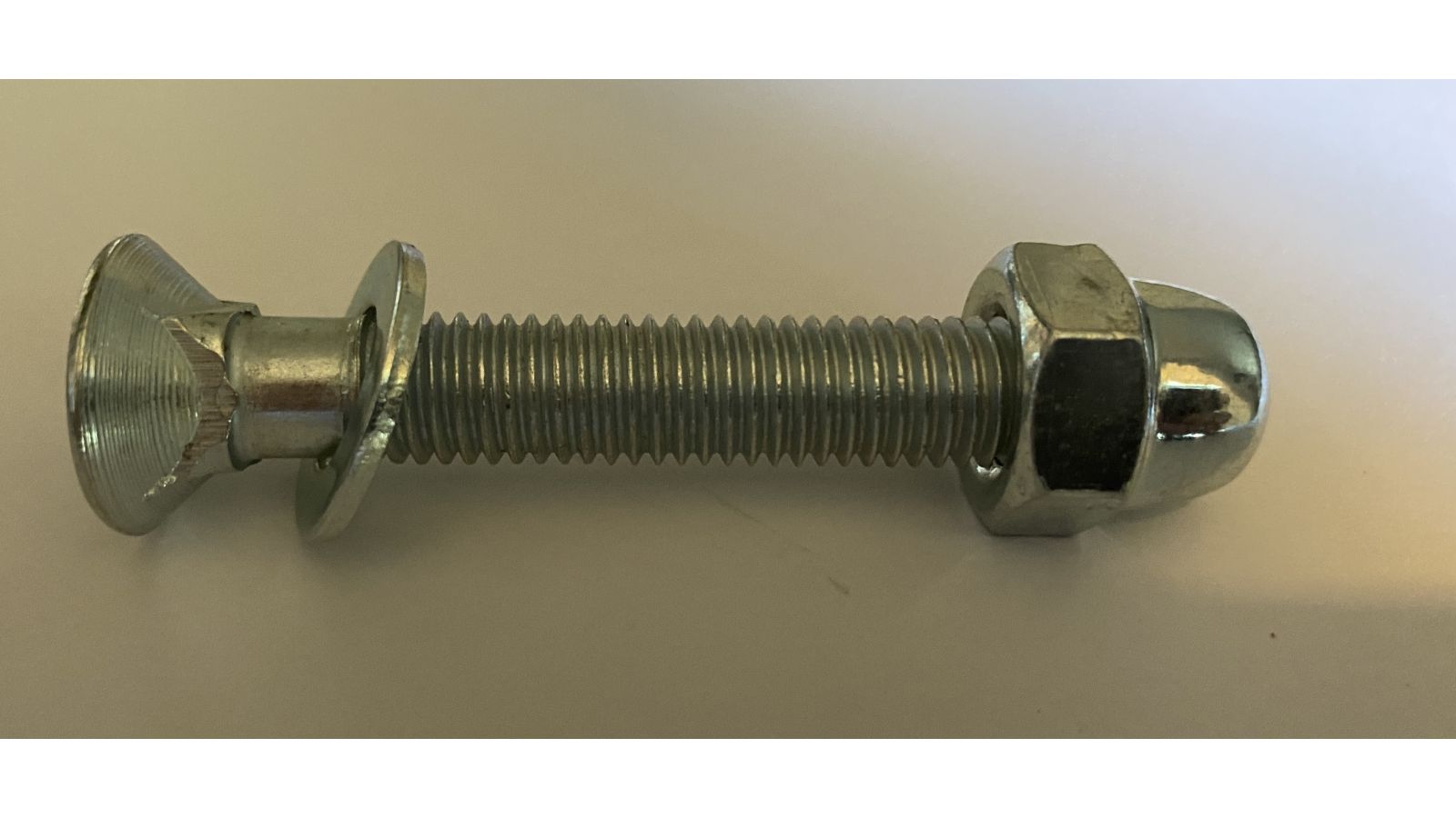 Boulon M10x65 (moules)